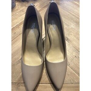 Michael Kors Leather Nude Beige Kitten Heel Mid Pump NEW size 6M Women Damaged